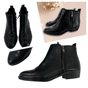RALPH LAUREN Shira Shoes Black Leather Ankle Boots With Side Zippers Size 5.5 B